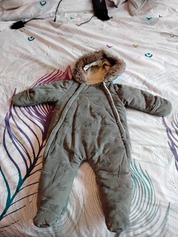 Combinaison pilote imprimé animalier

9 mois bout'chou