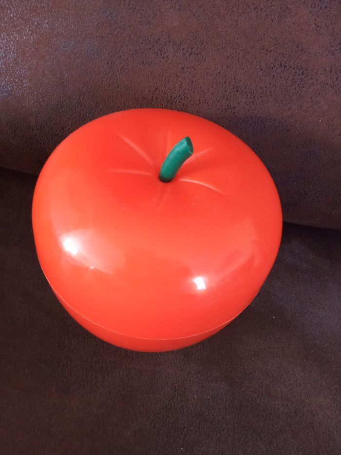 Ancienne Pomme à Glaçons orange (Déco vintage) dans son jus - photo numéro 2