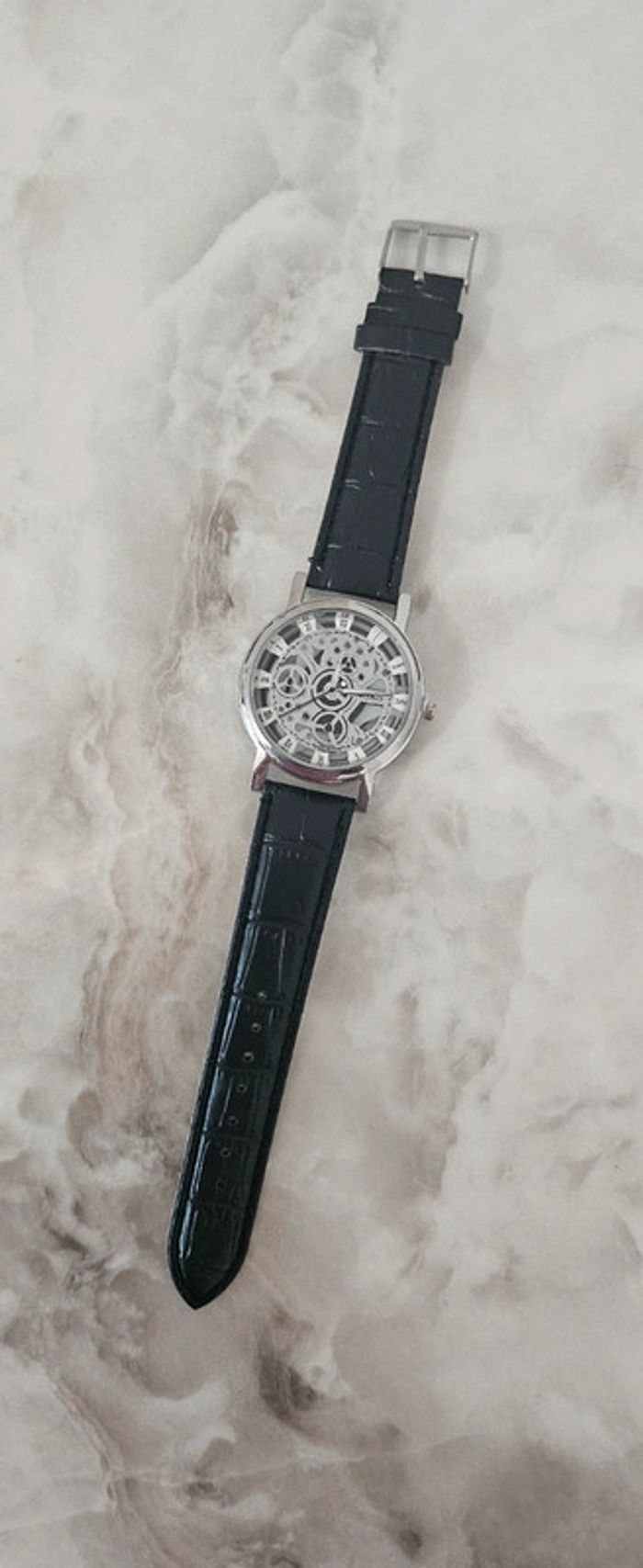 Montre pour homme neuve - photo numéro 2