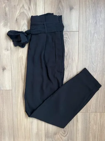 Pantalon noeud noir Stradivarius femme