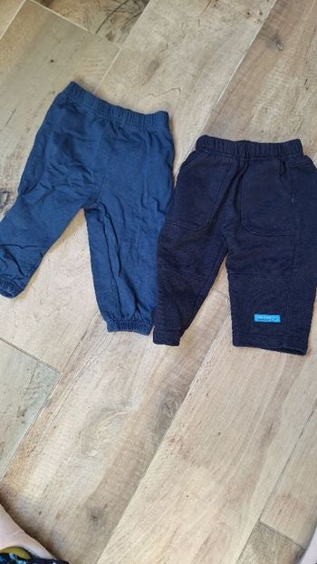 2 pantalons souples