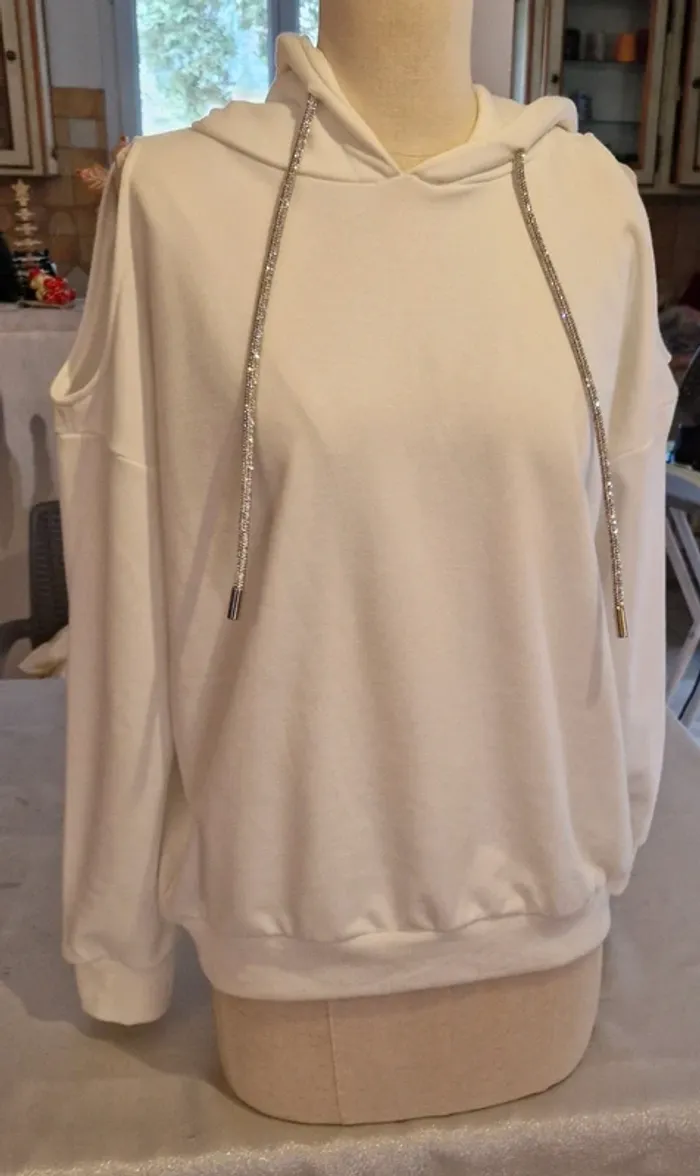 Sweat à capuche Fashion épaules dénudées, strass