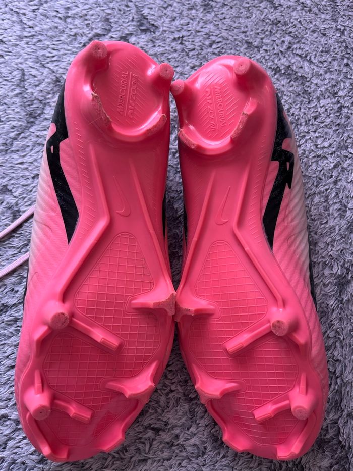 Paire crampons Nike - photo numéro 2