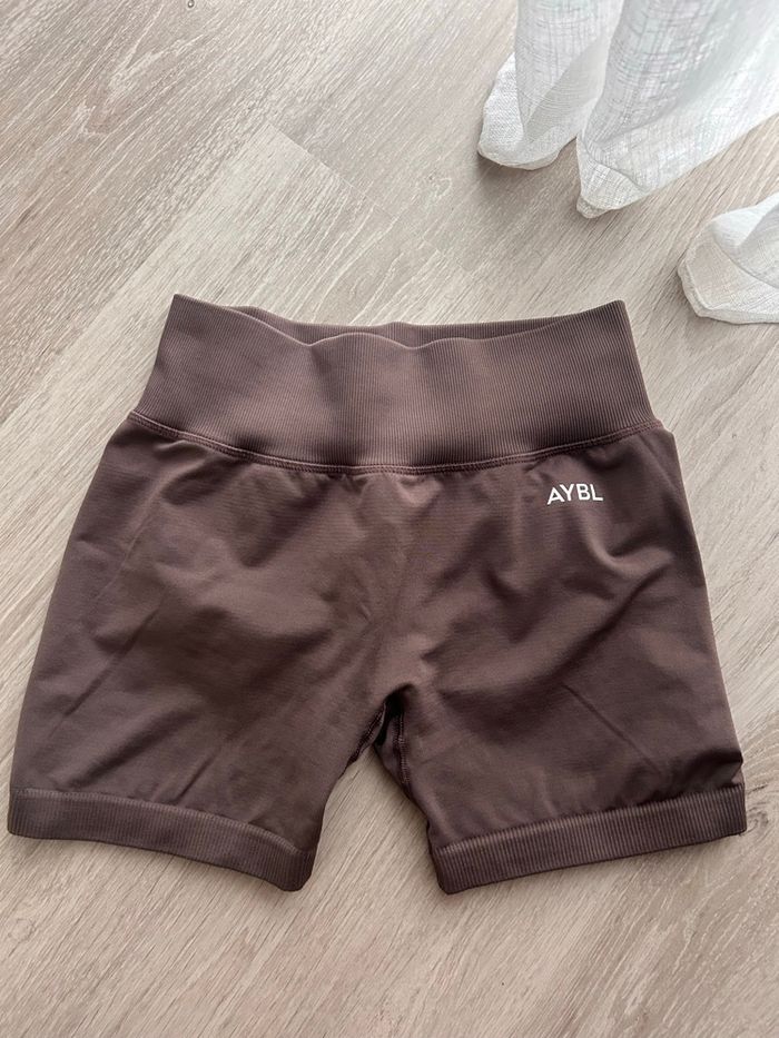 Short de sport  Aybl