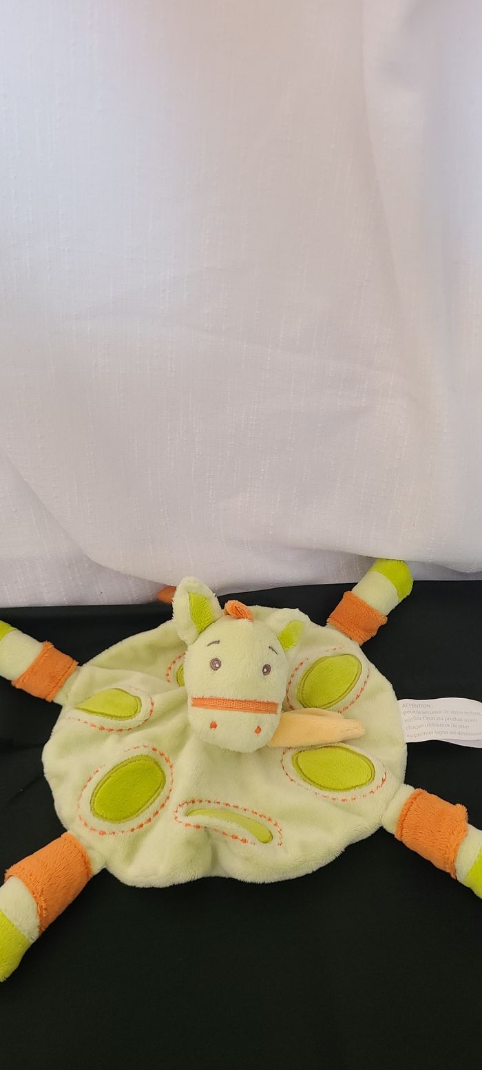 Doudou plat rond CHEVAL Poney Vert orange KIMBALOO La Halle