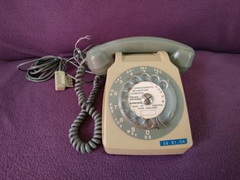 ancien téléphone