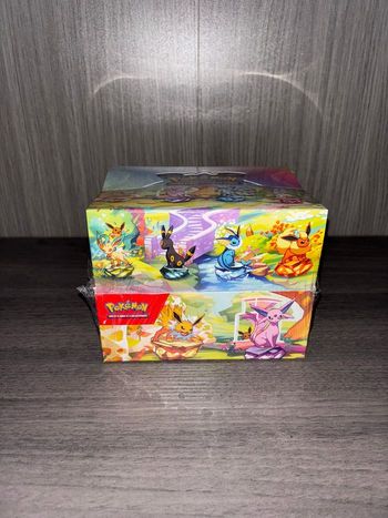 Display Tins Évolutions prismatiques EV8.5