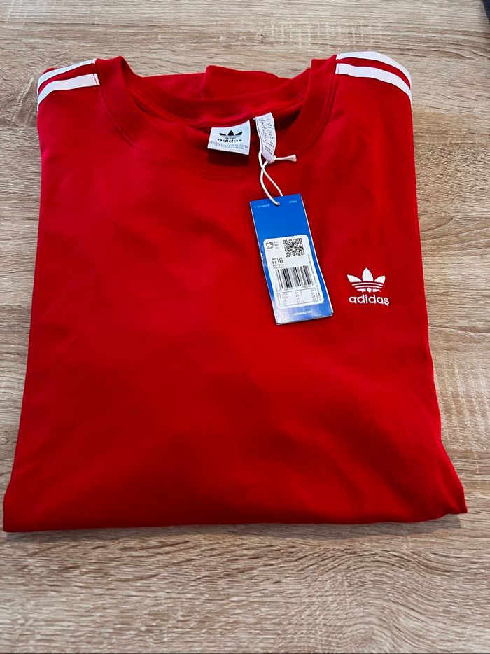T-shirt Adidas