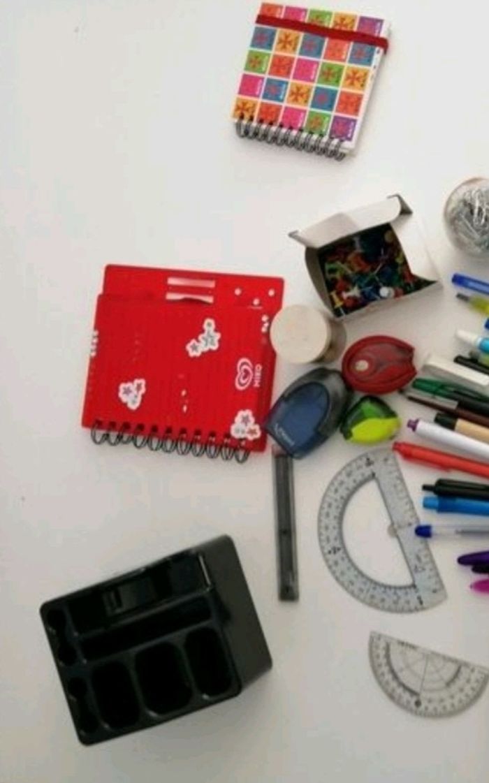 Grand lot de fournitures scolaires - photo numéro 3