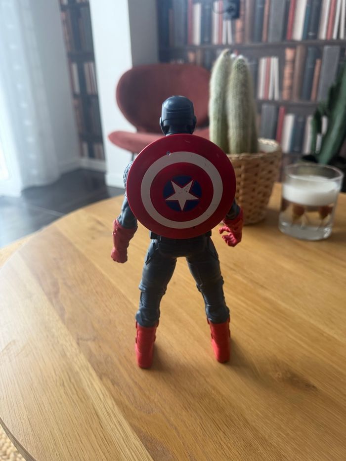 Figurine Captain America Marvel Hasbro - photo numéro 8