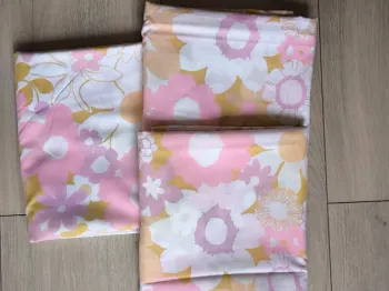 Lot de 3 taies 2 oreillers 1 traversin vintage rétro motif floral rose