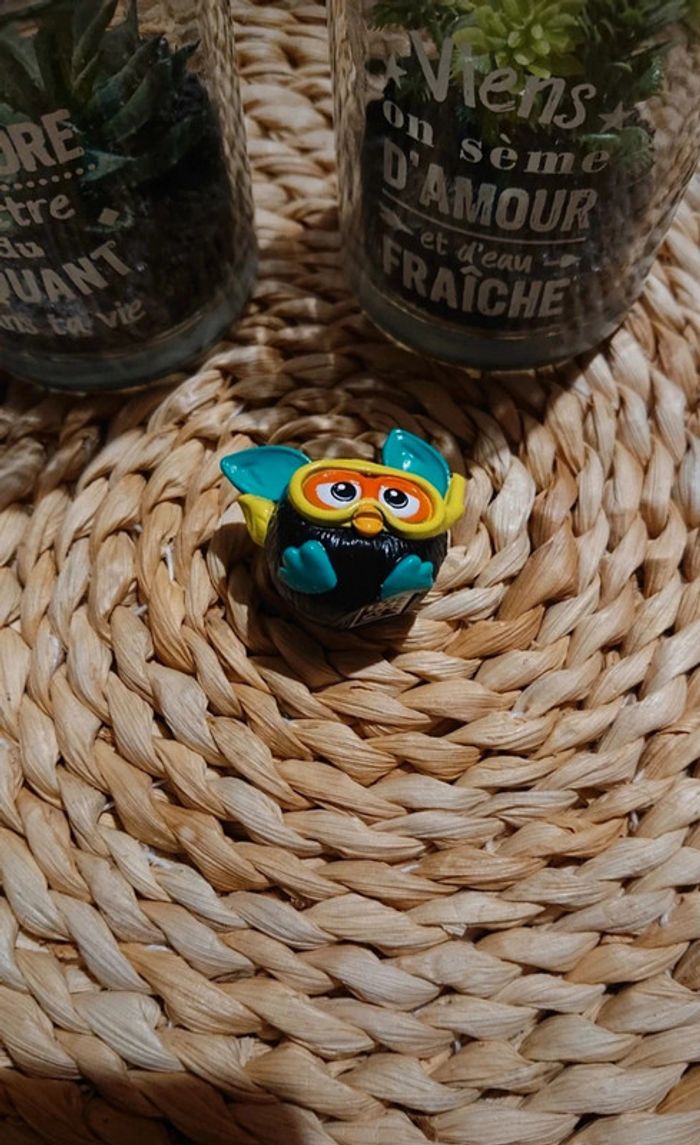 Mini figurine furby