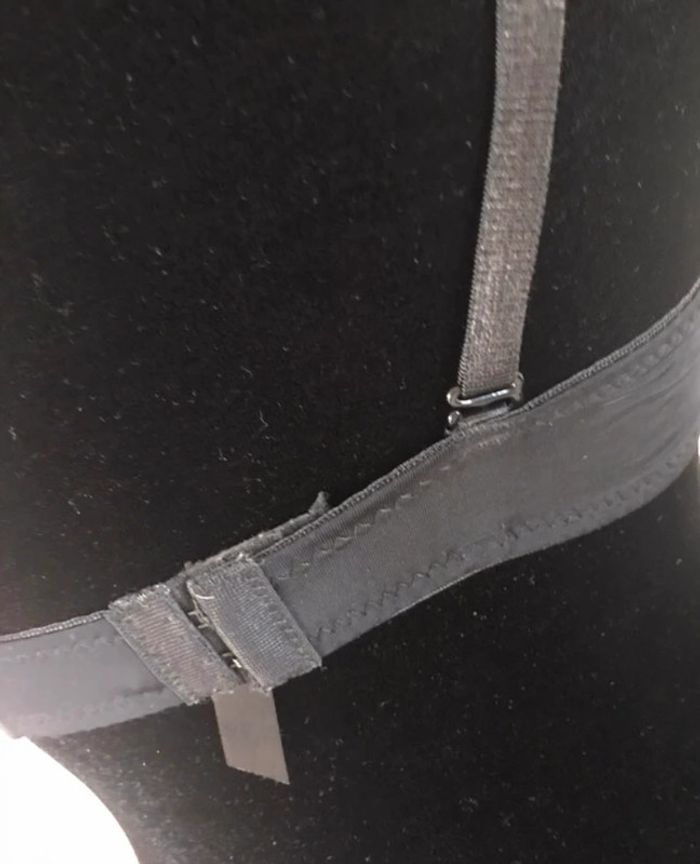 Soutien-gorge noir 95D - photo numéro 3