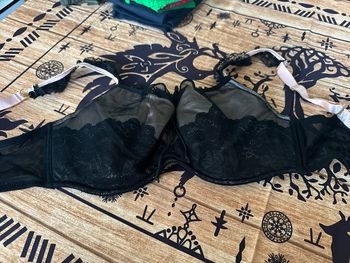 Soutien gorge noir et rose grande taille