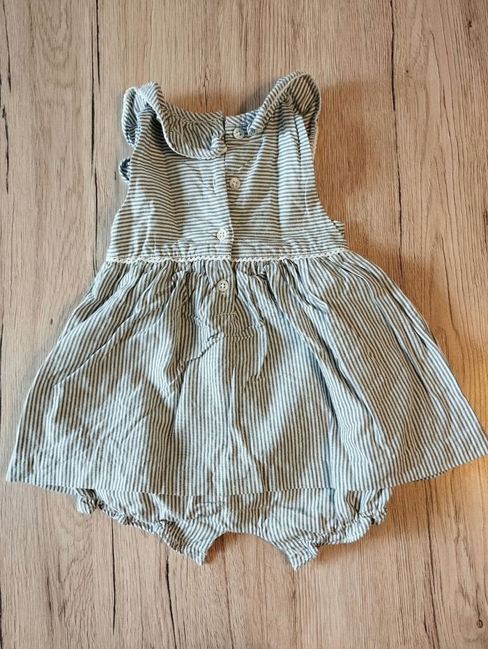 Robe Natalys 1 mois - photo numéro 4