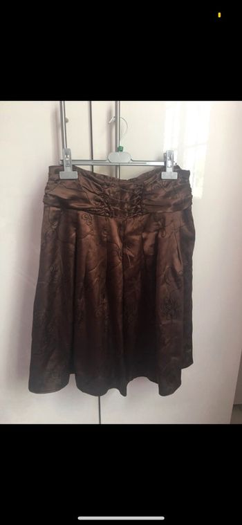 Jupe marron satiné
