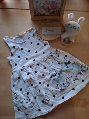 Robe pour fille taille 24 mois Marque H&M très bon état