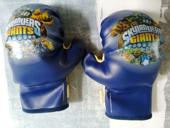 Gants de de boxe skylanders Taille 5 ans