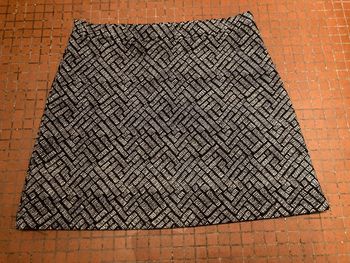 Jupe bleu marine et blanche