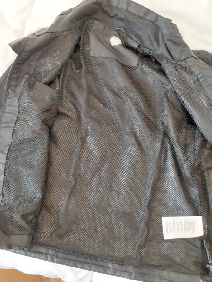 Veste coupe vent garçon 8 ans - photo numéro 4