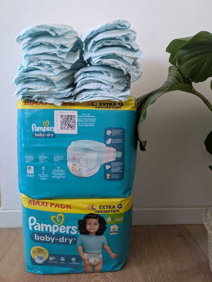 Lot 171 couches Pampers - photo numéro 3