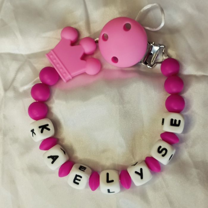 Attache tétine personnalisée - photo numéro 3