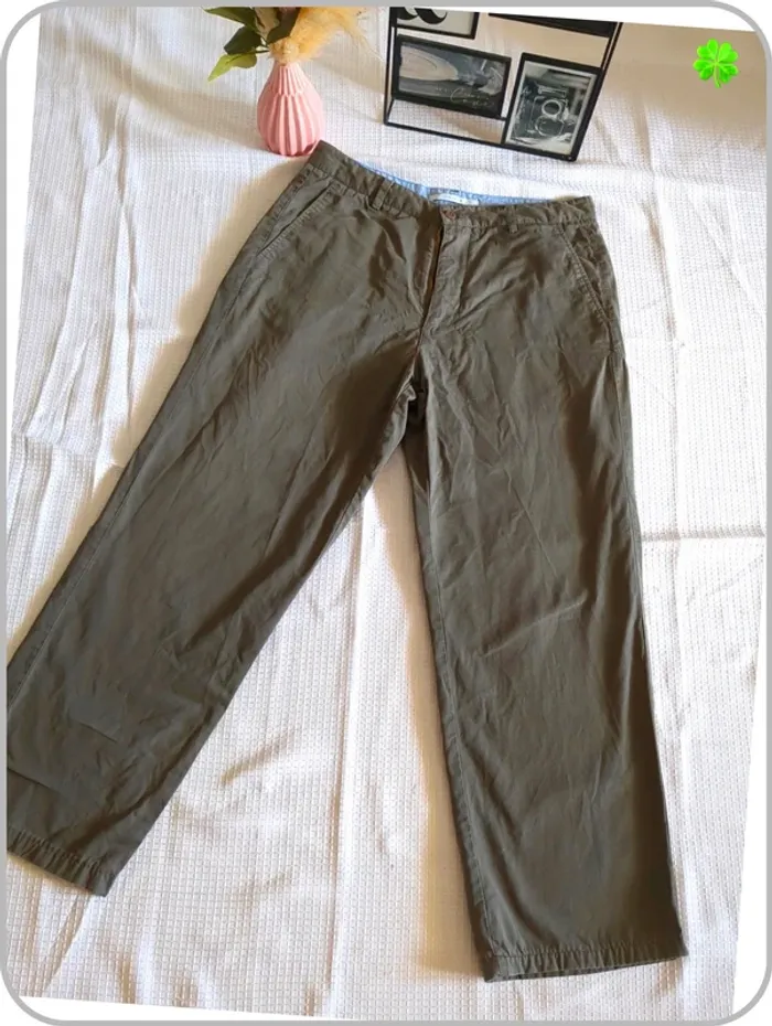 Très beau Chino Carven homme
