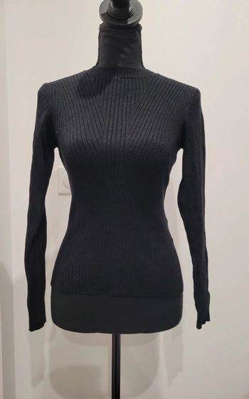 Pull léger Kiabi, taille S.