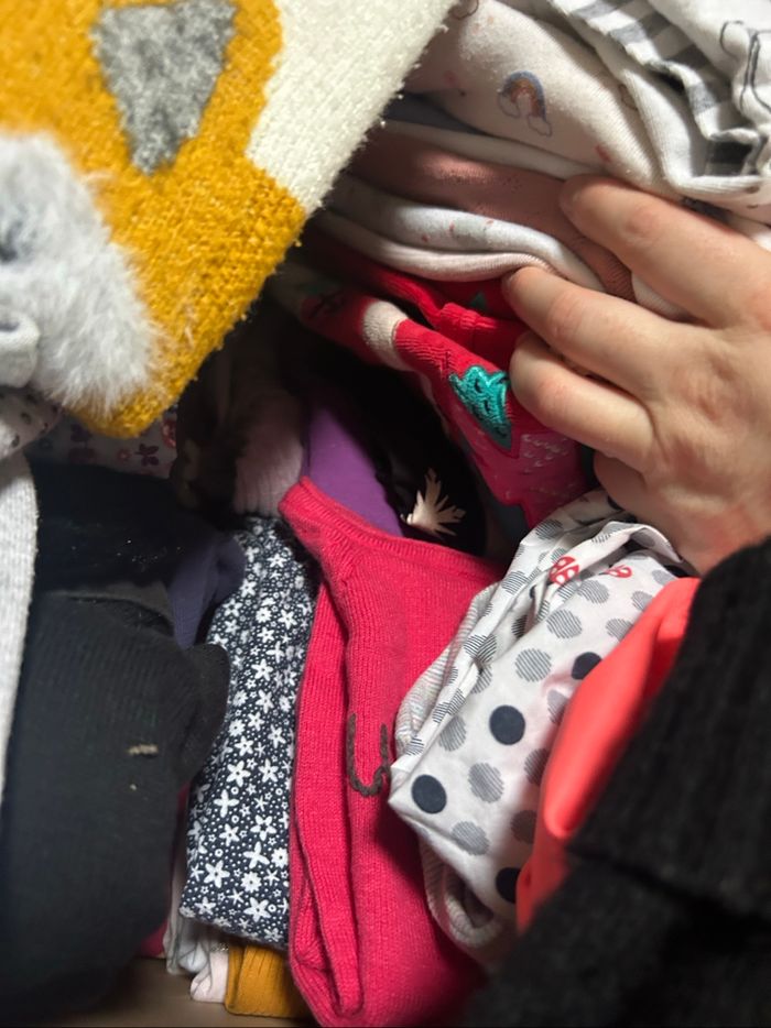 Lot 3 ans plus de 30 vêtements - photo numéro 3