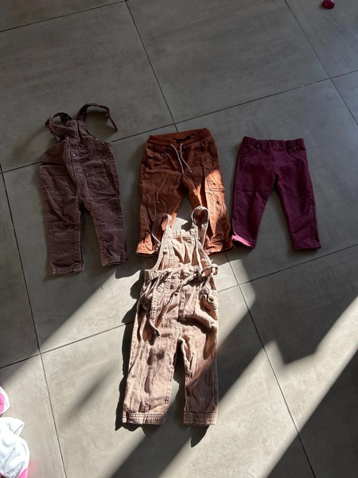 Lot legging pantalon salopettes 18 mois fille