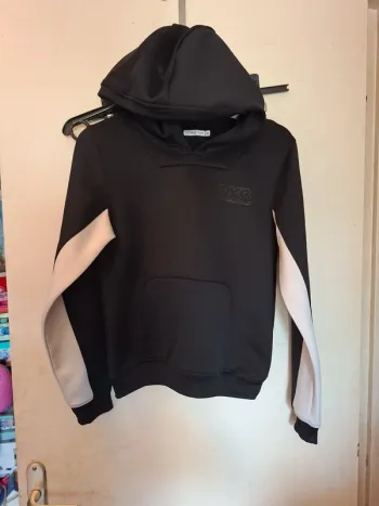 Sweat capuche 10 ans