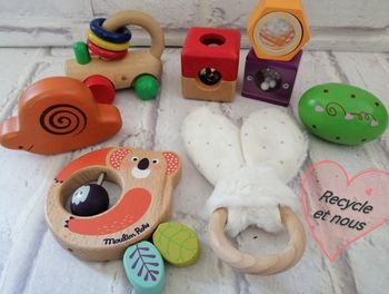 Lot de jouets en bois éveil bébé hochet...