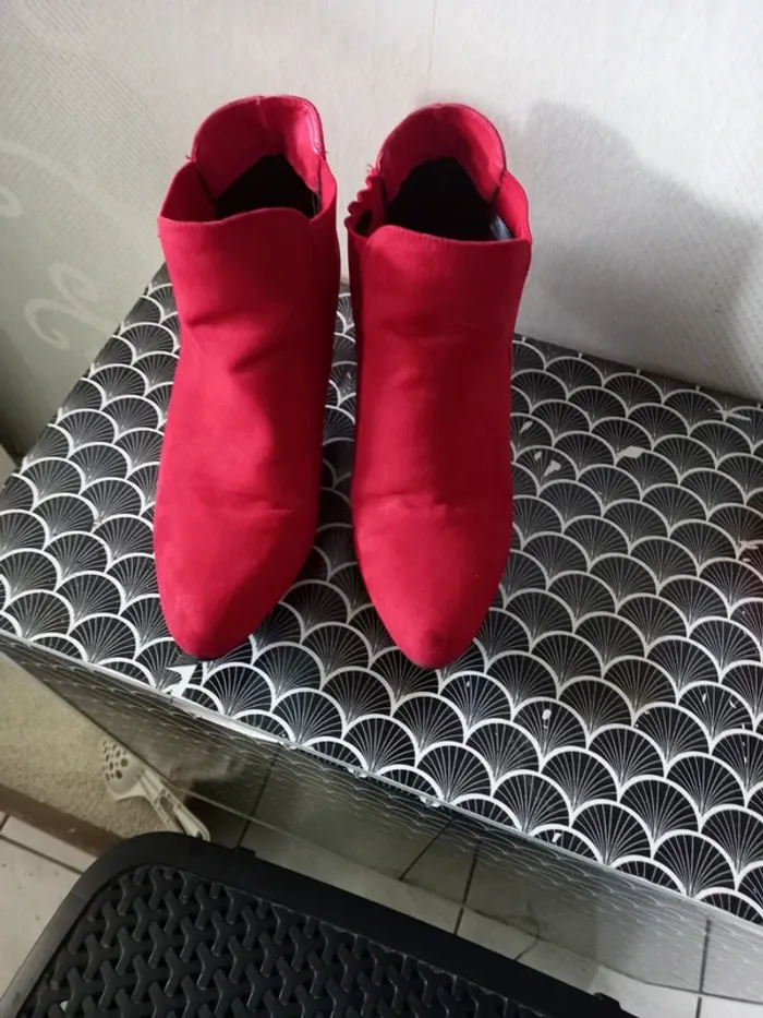 Bottines rouges - photo numéro 4