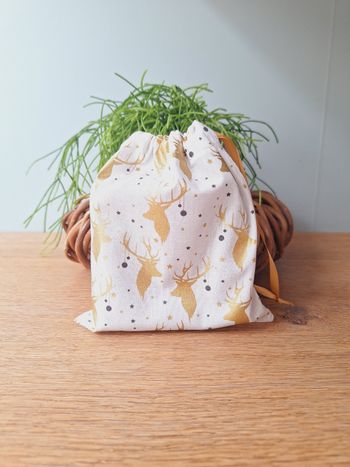 Pochon avec  7 grandes  lingettes lavables