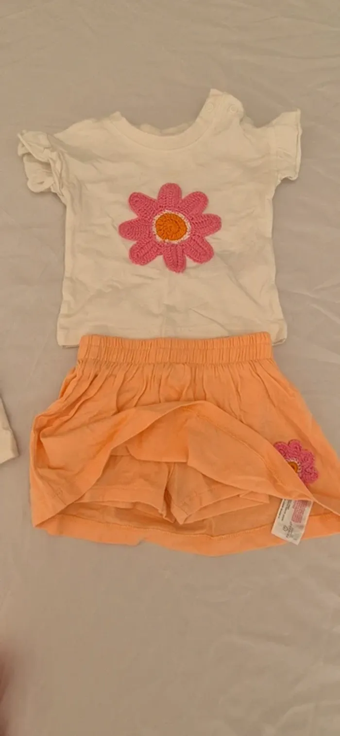 Ensembles et Combishorts Primark 0-3 mois - photo numéro 2