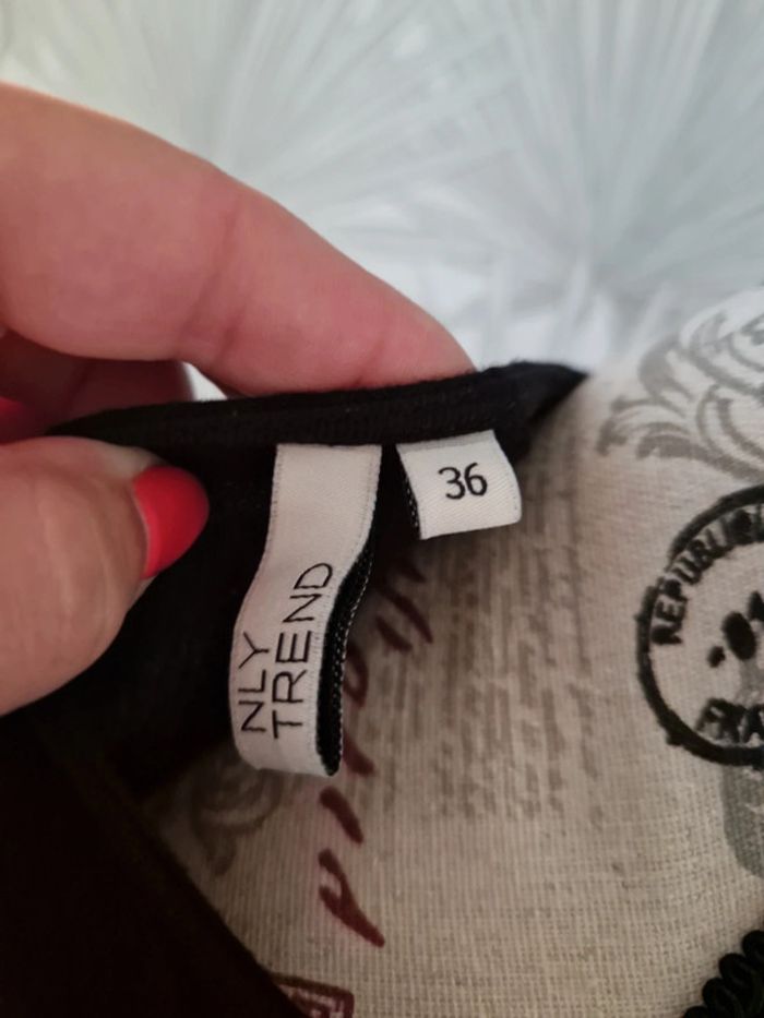 Joli haut court taille 36 - photo numéro 5