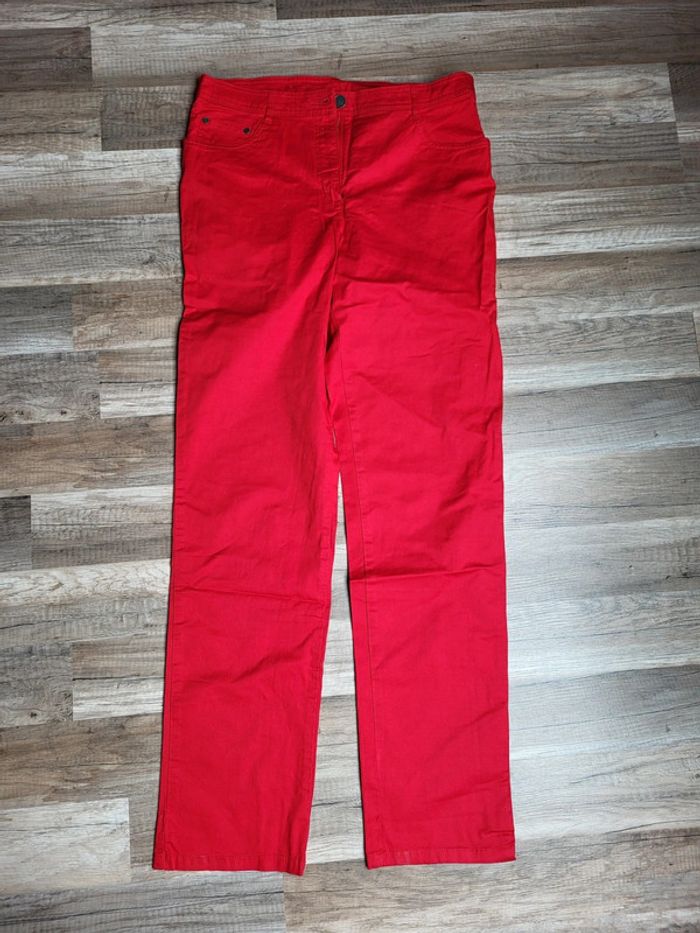 Pantalon 3/4 rouge - Taille 40