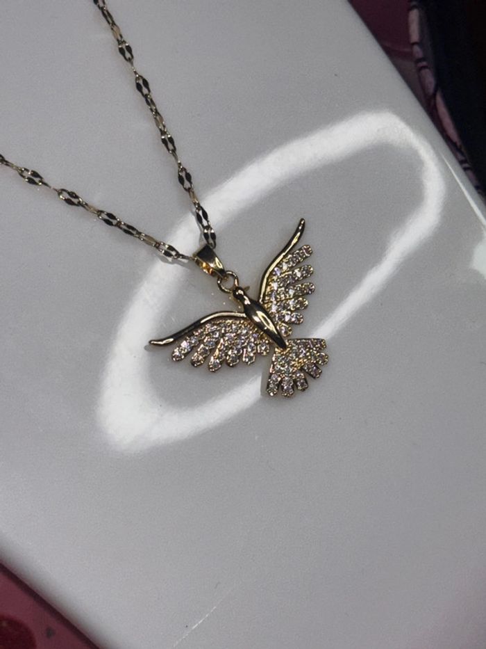 Sublime collier avec pendentif couleur or neuf - photo numéro 4