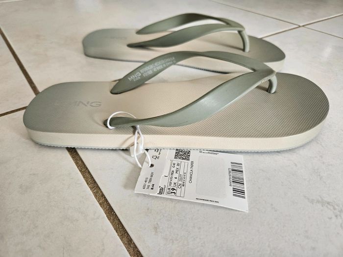 Tong ado garçon Mango Pointure 39 Neuf U30 - photo numéro 2