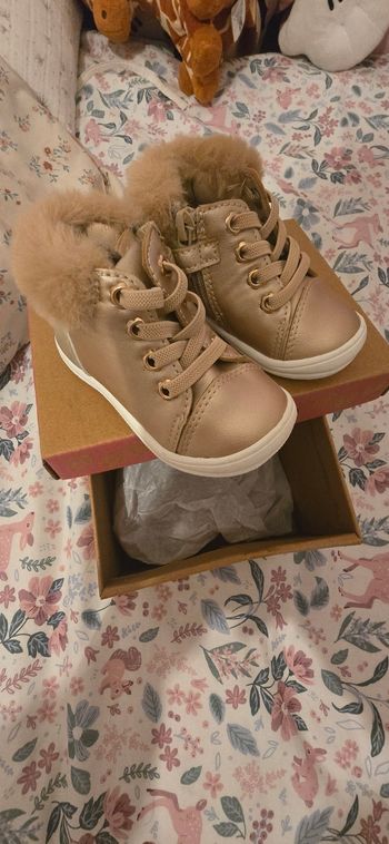 Chaussure parfaitement neuve