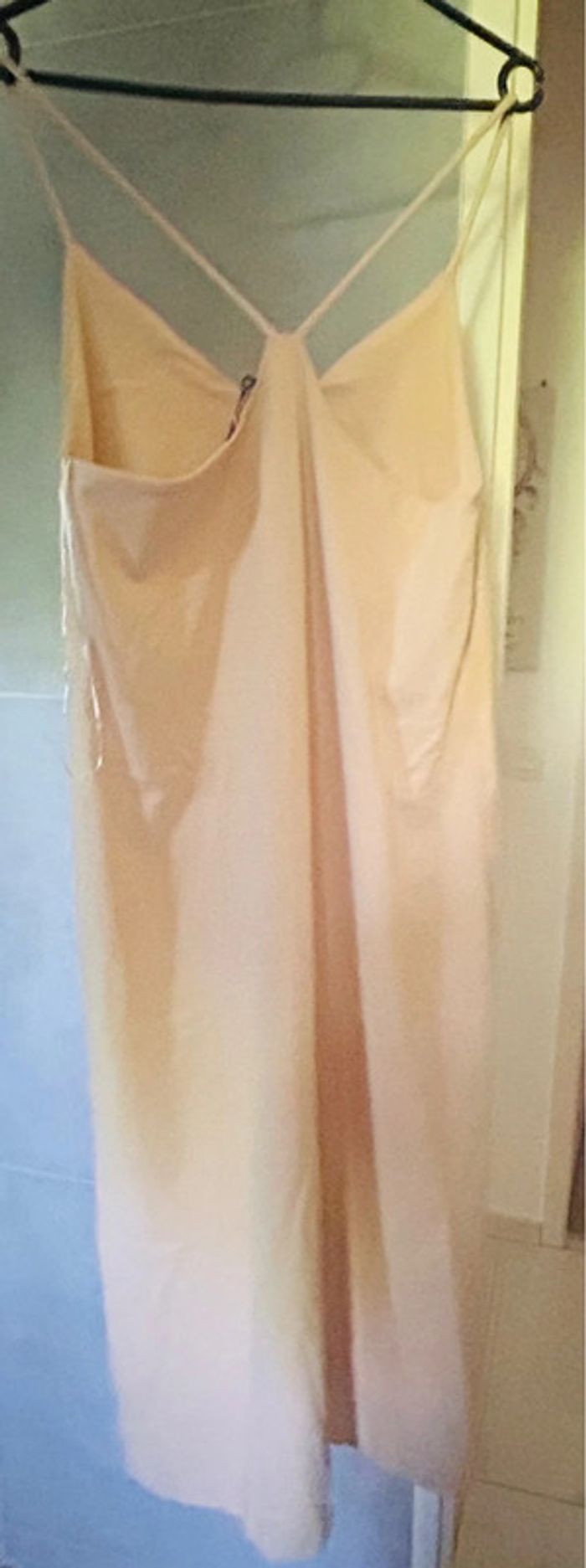 Zara robe longue rose clair - photo numéro 2