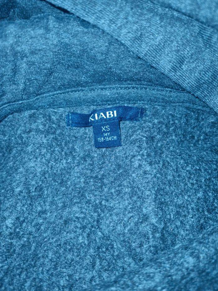 Pull a capuche - photo numéro 2