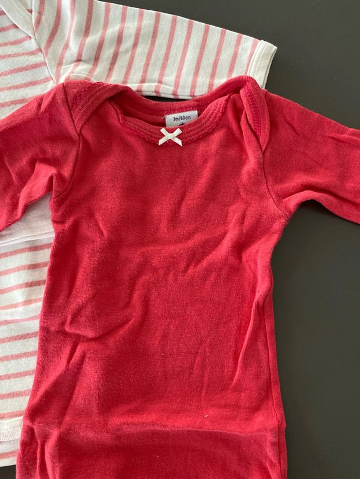 lot de 4 bodies petit bateau en 3 mois - photo numéro 3