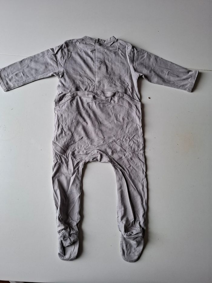 Pyjama avec pieds Kiabi taille 9 mois - photo numéro 3