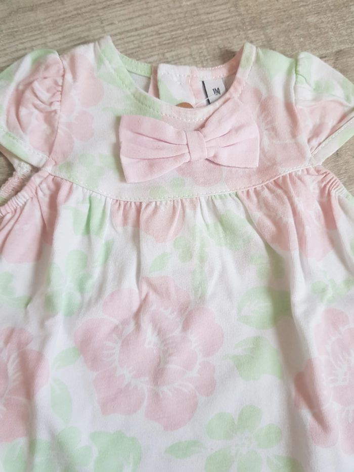 Lot 1 mois fille - photo numéro 4