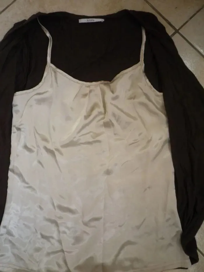 Haut 2 En 1 / Gilet Femme 38. - photo numéro 2