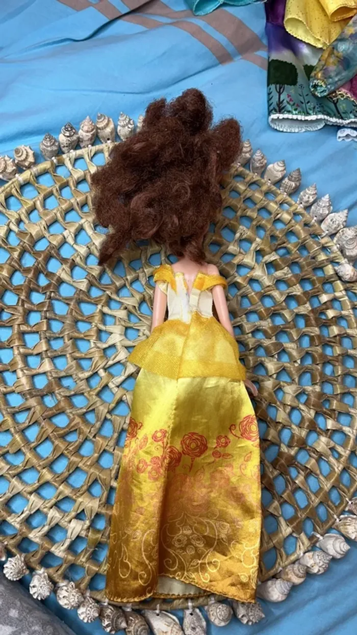 Barbie " Belle " - photo numéro 7