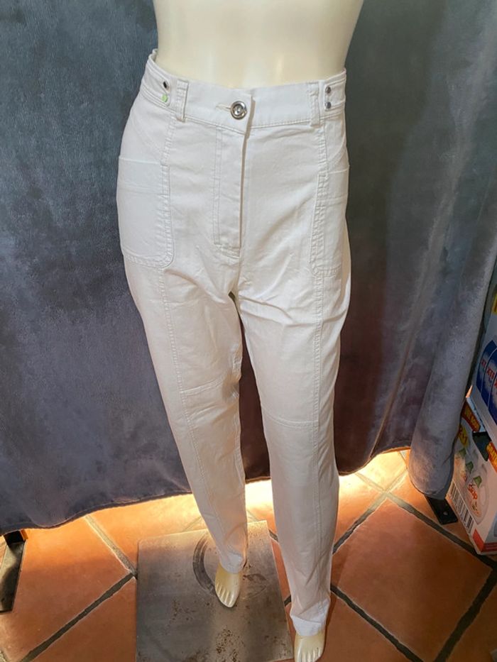 Pantalon blanc Claudia gril taille 44