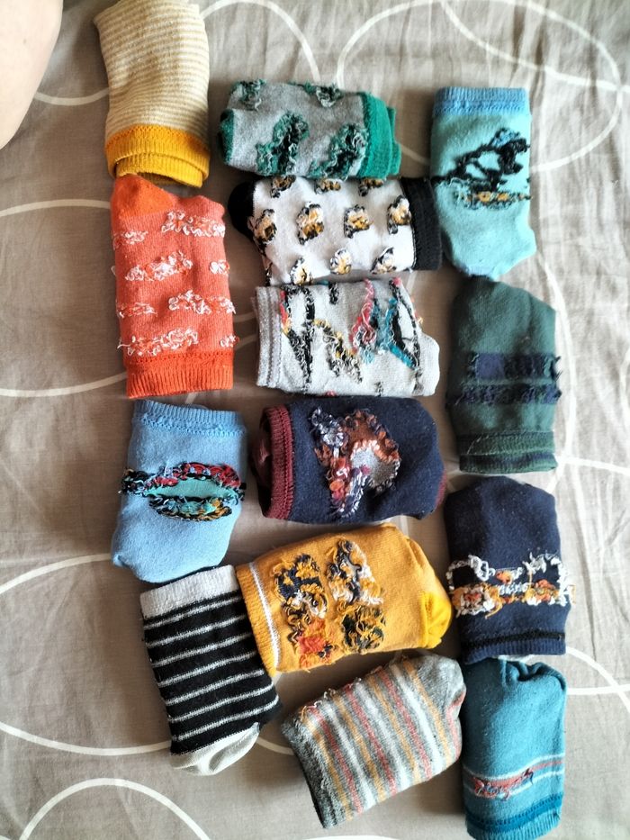 14 paires de Chaussettes 27-30