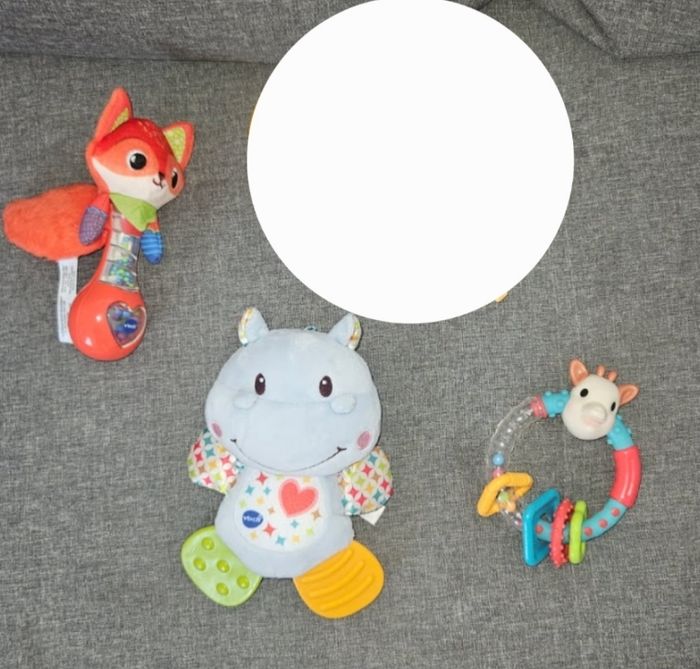 Lot de jouets facebook